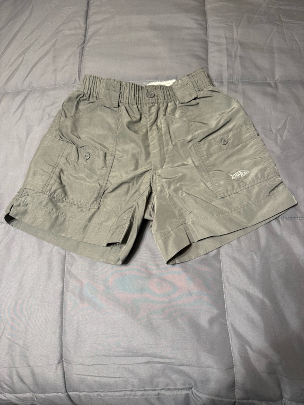 AFTCO Men’s Grey Shorts 6” Size 28